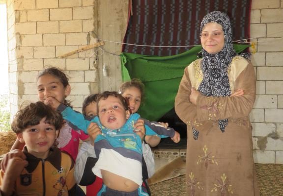 لبنان يعلن عودة 700 ألف سوري.. ومباحثات في دمشق بشأن اللاجئين والحماية الاجتماعية