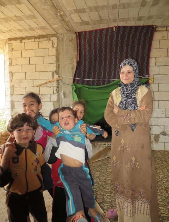 لبنان يعلن عودة 700 ألف سوري.. ومباحثات في دمشق بشأن اللاجئين والحماية الاجتماعية